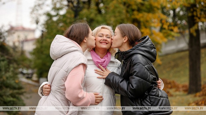 Участники финала конкурса 'Семья года' представили свои видеовизитки