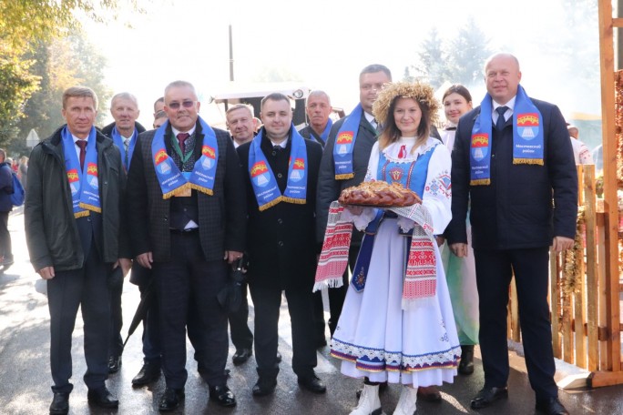 Будзе хлеб, будзе і песня! Мастаўчане атрымалі ўзнагароды на абласным фестывалі-кірмашы “Дажынкі-2022”