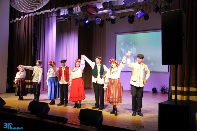 В Мостах состоялся благотворительный концерт, посвящённый Дню инвалидов Республики Беларусь