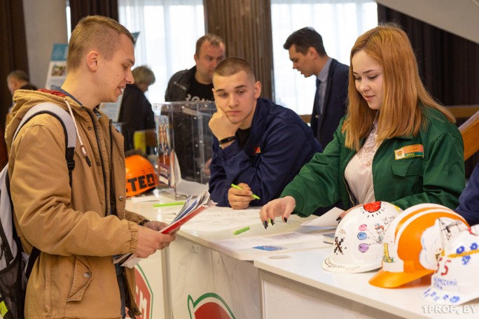 Летом 2024 г. В составе студотрядов смогут поработать до 50 тыс. Молодых белорусов. Что им предлагают?