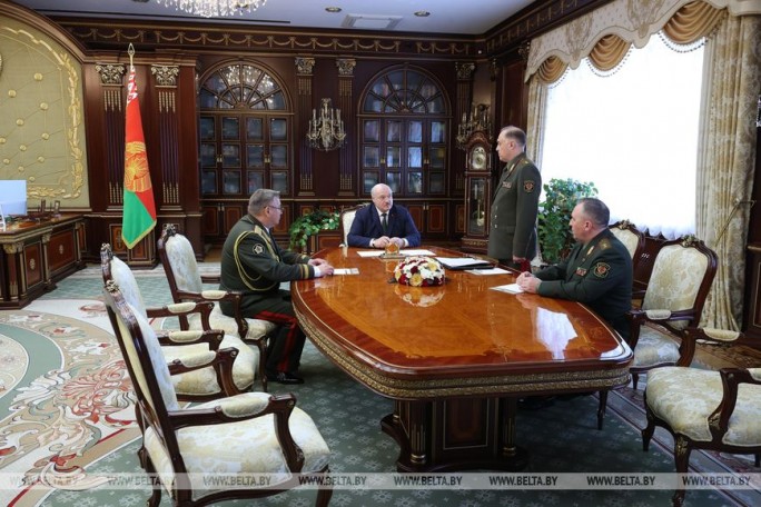 Лукашенко ориентирует на дальнейшее развитие Вооруженных Сил с учетом уроков военных действий в Украине