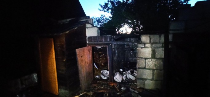Пожар хозяйственной постройки в д. Лавно Мостовского района