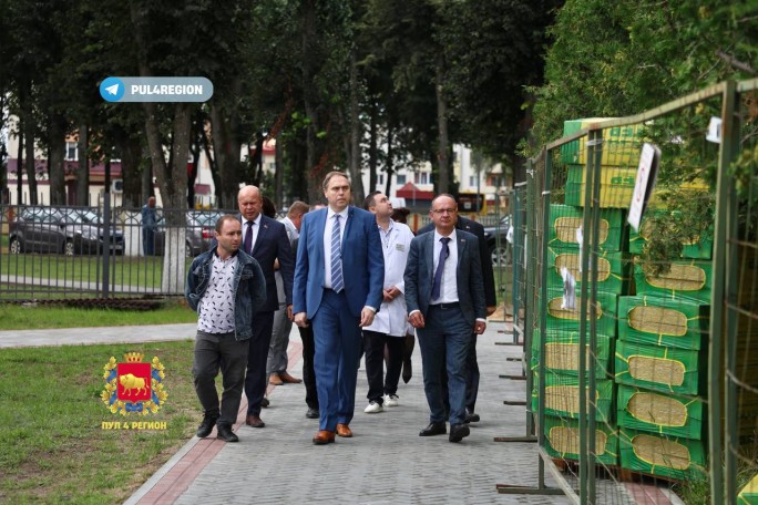 Губернатор Гродненской области Владимир Караник сегодня в Мостах