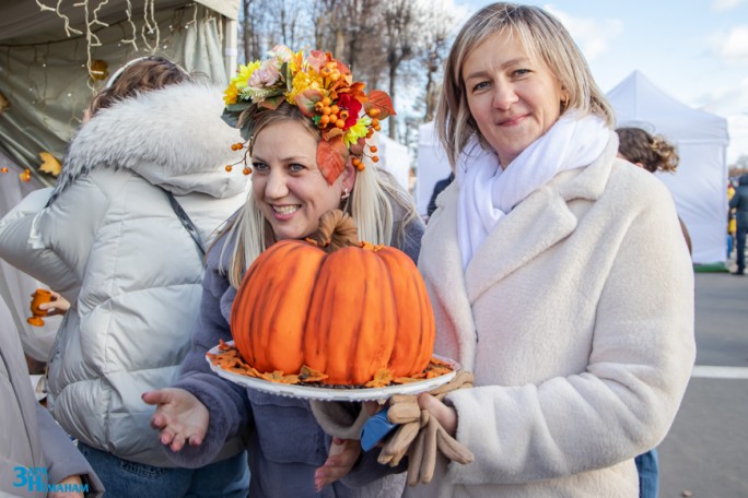 Настоящий вкус осени: в рамках областного фестиваля 'Дожинки' в Мостах прошёл гастрофест 'Восеньскі смак'!