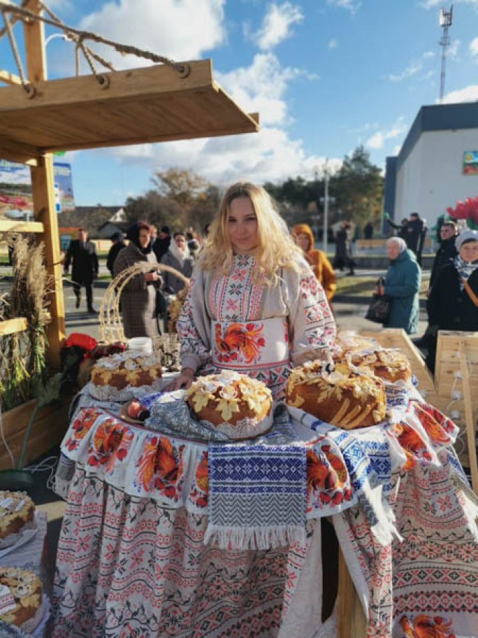 Чем удивляло мостовское подворье