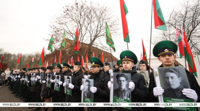 'Эстафете Победы' вдоль внешних границ СНГ дали старт в Брестской крепости