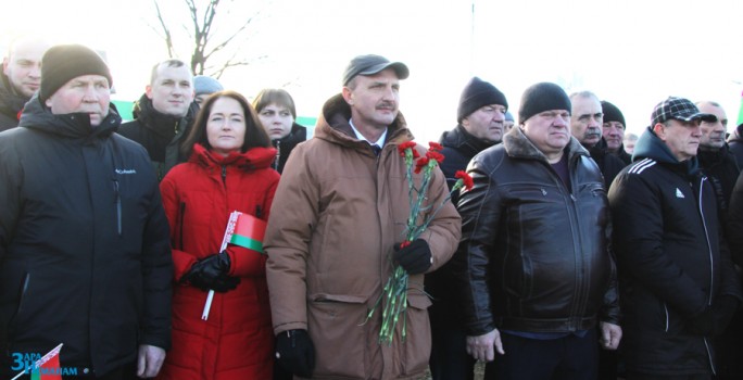 В Мостах прошёл митинг, посвящённый Дню памяти воинов-интернационалистов