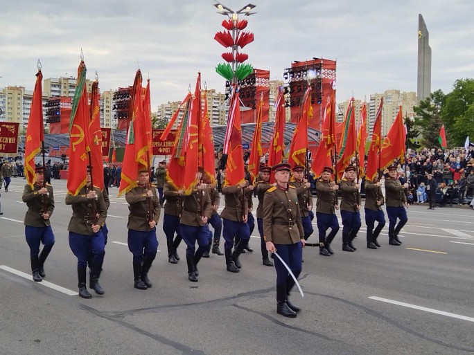 Военный парад в честь 80-летия Великой Победы в Минске глазами очевидцев: мостовчане делятся впечатлениями