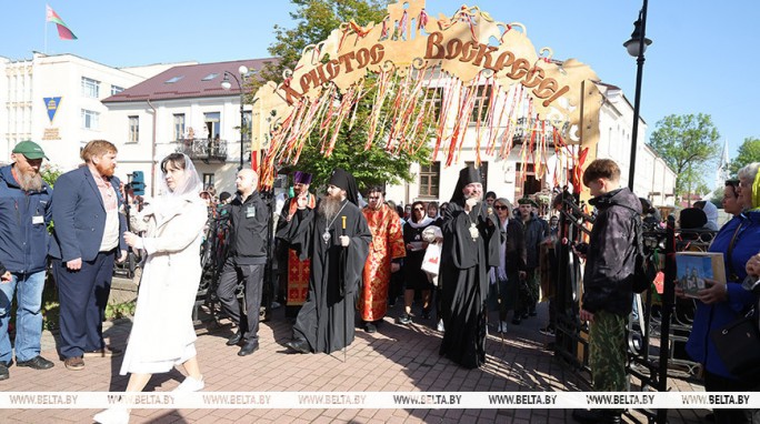 Крестный ход и божественная литургия в честь 125-летия Гродненской епархии прошли в Гродно