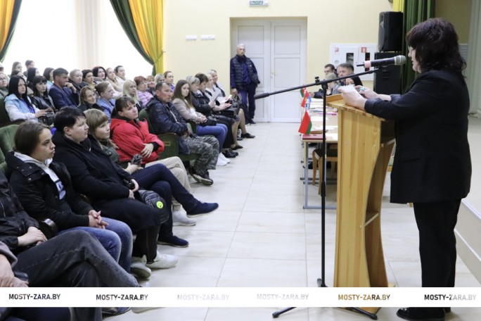 Лето в формате безопасности: о чём напомнили родителям Мостовского района накануне летних каникул
