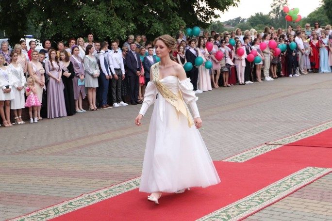 Выпускной в «Разгаре»! Программа проведения выпускного вечера в Мостах
