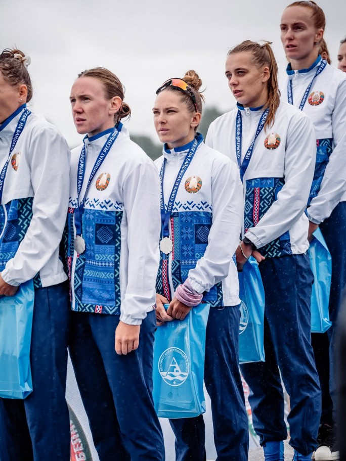 Мостовские гребцы продолжают успешно выступать на чемпионате страны
