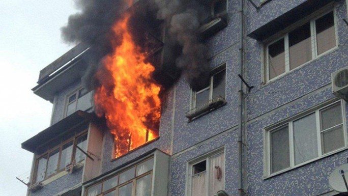 МЧС напоминает правила поведения во время пожара: