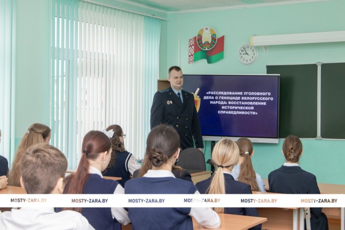 Честность перед законом и людьми: прокурор района встретился с учениками СШ №5 накануне Дня народного единства