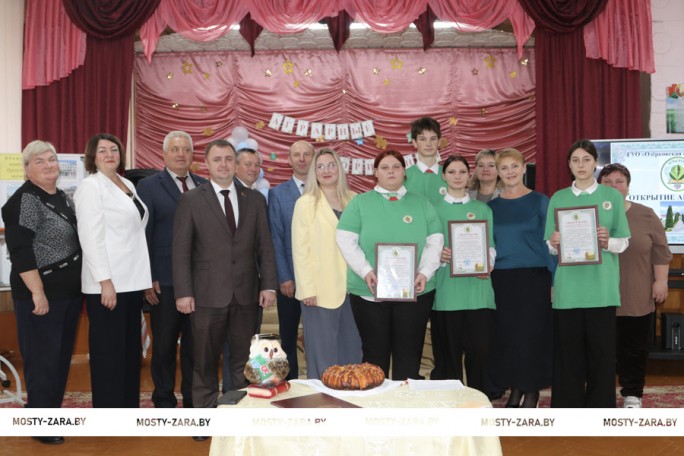 В Озёрковской школе Мостовского района торжественно открыли агрогруппу