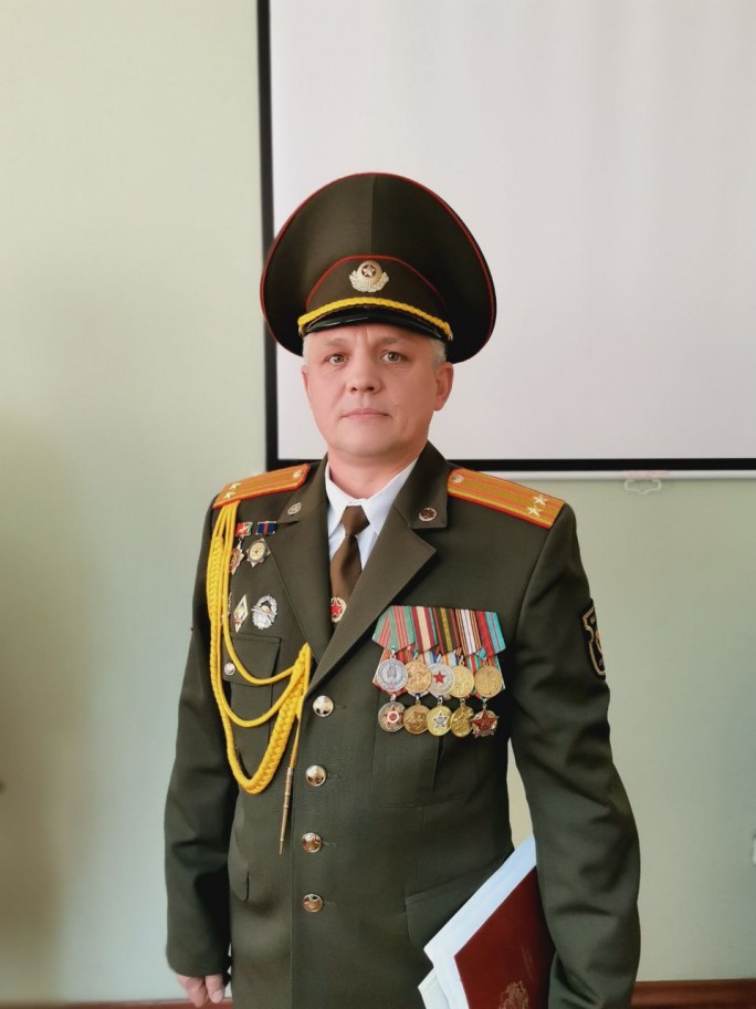 В Мостовском районе новый военный комиссар
