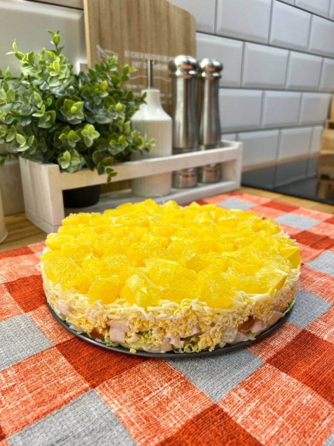 Салат с апельсинами