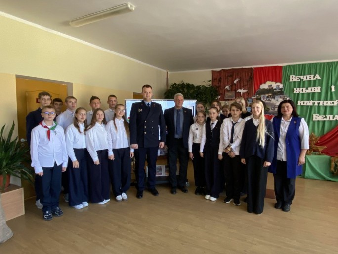 В учреждениях образования Мостовского района с участием прокурорских работников продолжаются «Уроки Памяти», посвящённые геноциду белорусского народа в годы Великой Отечественной войны