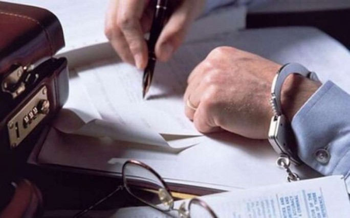 Подлог в личных интересах