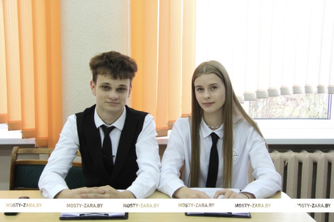 Почему выбираем АГРО?  Об этом шла речь на диалоговой площадке в СШ №3 г.Мосты