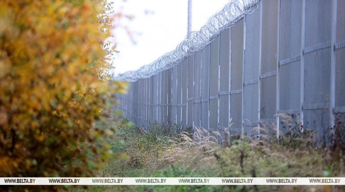 Польша начала строить второе заграждение на границе с Беларусью