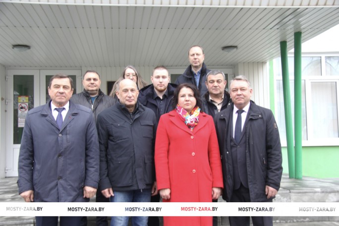 Предприниматели из Нижегородской области России посетили ОАО «Мостовдрев»