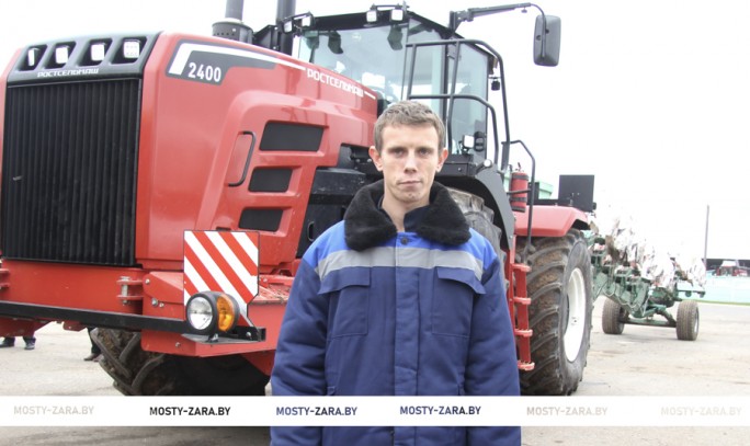 Новую технику в ОАО «Черлёна» доверяют молодым