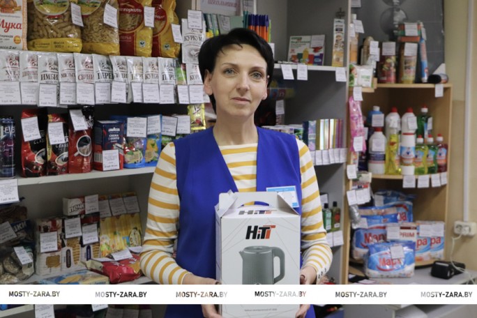 «Сама читаю «Зару» и всем рекомендую» – начальник ОПС Хартица Наталья Копач об источнике достоверной информации и предпочтениях односельчан