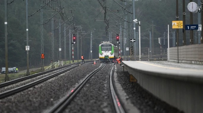 В Польше начали операцию по охране критической инфраструктуры после повреждения железной дороги
