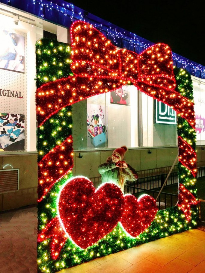 Мостовчане, поздравьте друг друга с Новым годом с помощью открытки!