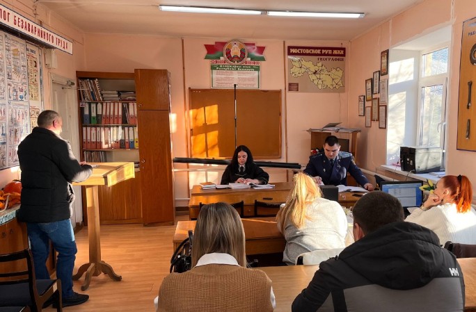 Водитель сельхозпредприятия осужден за присвоение вверенного имущества