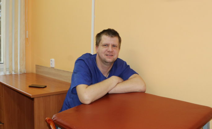 Умелые руки мостовчанина Александра Астрейко спасут ваши мышцы