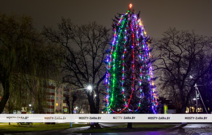 ФОТОФАКТ. Заряжаемся новогодним настроением вместе с ОАО 'Мостовдрев'
