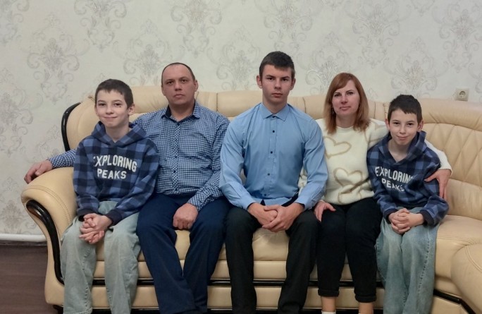 Труд и честность  – основа всего. В семье у Геннадия и Людмилы Чубрик дети берут пример с родителей