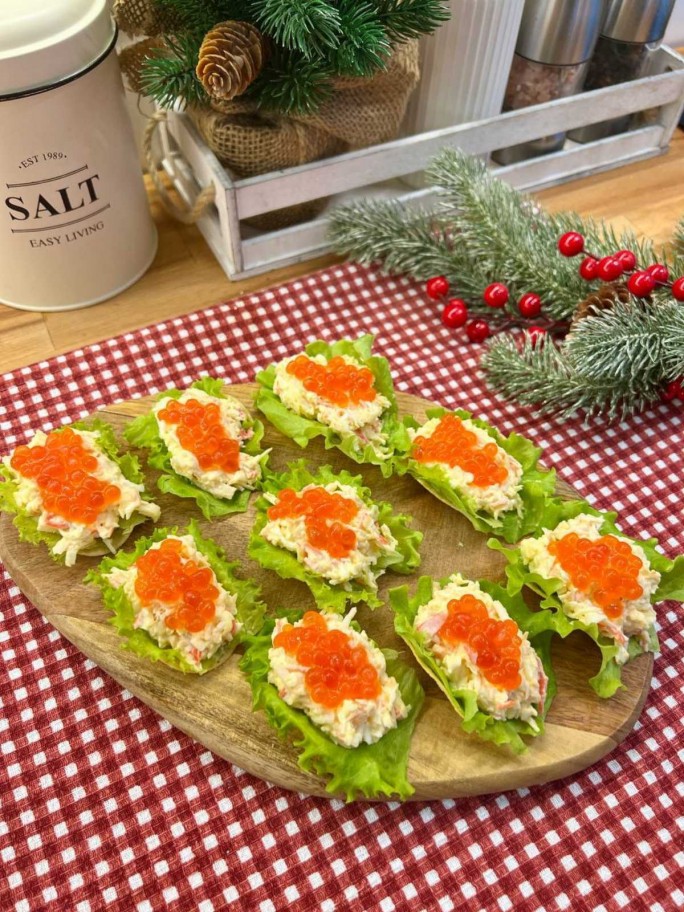 Закуска на чипсах