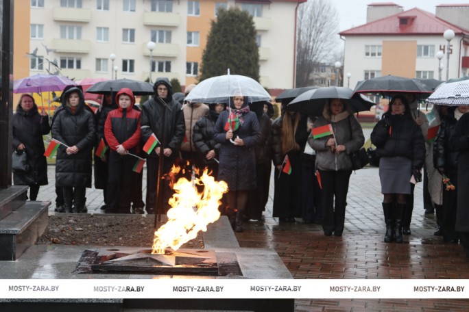 В Международный день памяти жертв геноцида Мостовщина почтила память павших