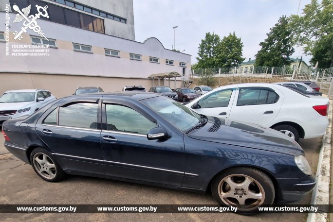 Незаконный ввоз из Литвы четырех легковых автомобилей установили оперативники Гродненской региональной таможни