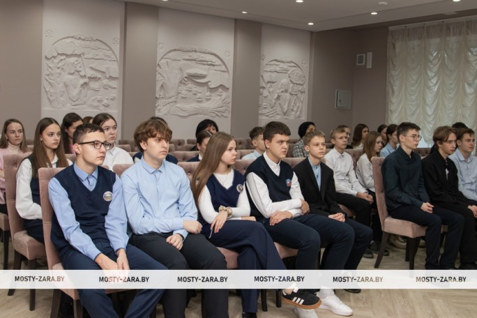 Преступление без срока давности: открытый диалог, посвящённый дню памяти жертв преступления геноцида, прошёл в мостовской библиотеке