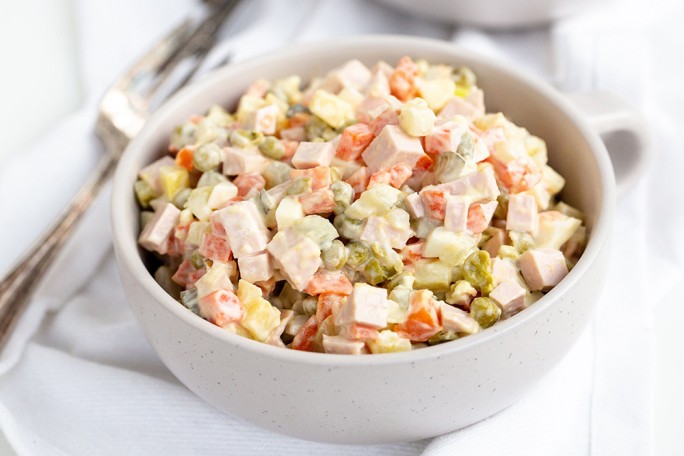 Настоящий вкус Нового года: советы, как приготовить идеальный салат оливье