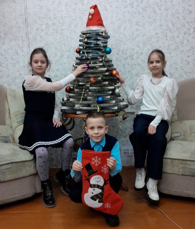 Когда книги становятся ёлкой