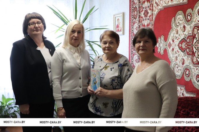Есть такое призвание – жители Мостовщины благодарят социальных работников за чуткость, заботу и участие