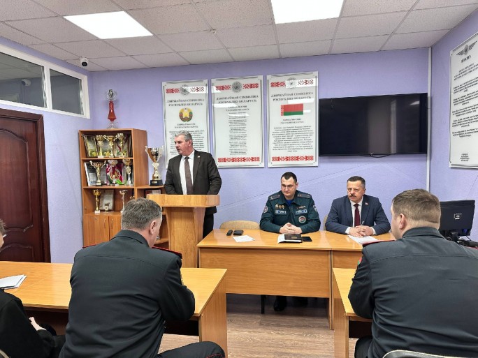 Группа информирования главы района Андрея Санько выступила перед трудовым коллективом районного отделения Департамента охраны