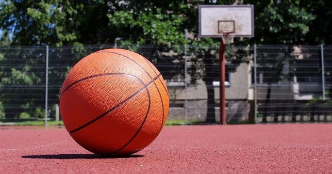 Команда ОАО «Мостовдрев» выиграла Кубок района по баскетболу