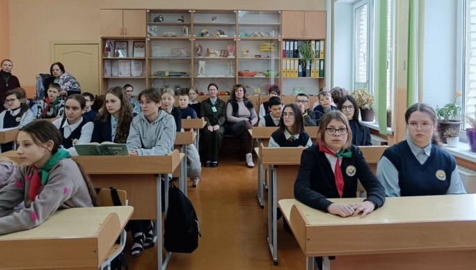 Полезные знания: дубненские школьники встретились с врачом местной участковой больницы в рамках акции «Мы вместе»