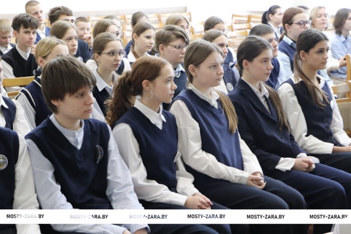 Память, боль, предостережение: в СШ №5 г. Мосты обсудили уроки геноцида и шаги по сохранению исторической правды