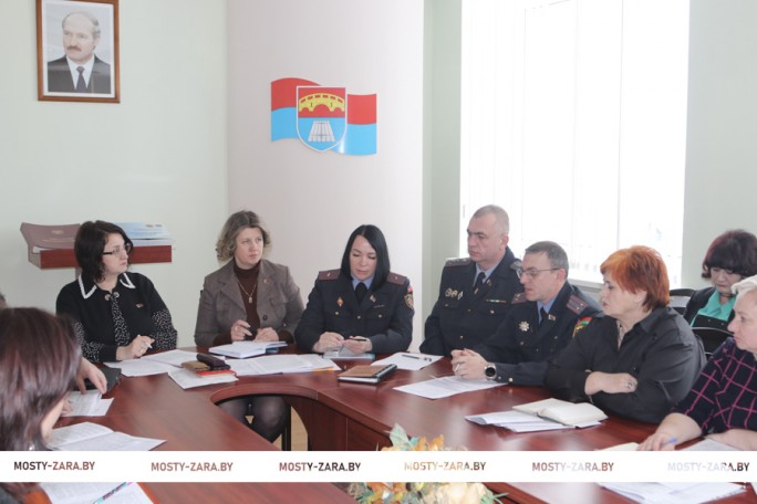 Какие аспекты правопорядка требуется усилить в Мостовском районе