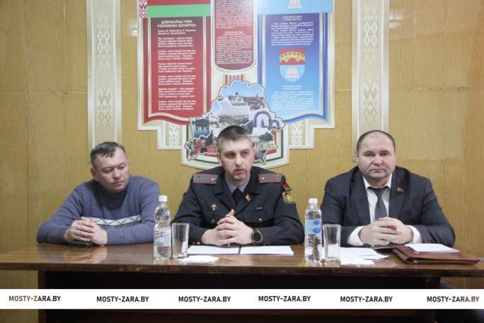 Информационная группа заместителя председателя райисполкома Сергея Горошко встретилась с жителями Куриловичского сельсовета