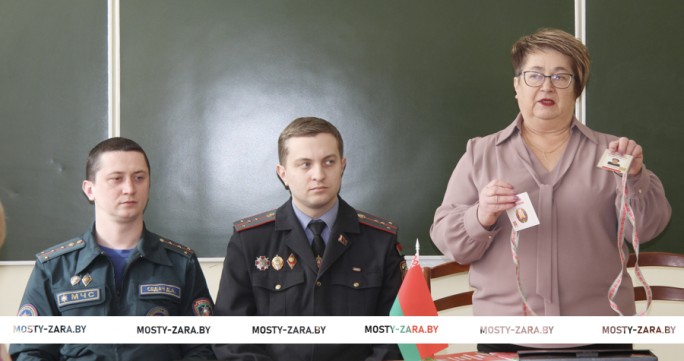 Мир беречь и страну развивать. Об этом говорилось на Дне информирования в Песковской средней школе имени Героя Советского Союза В. И. Еронько