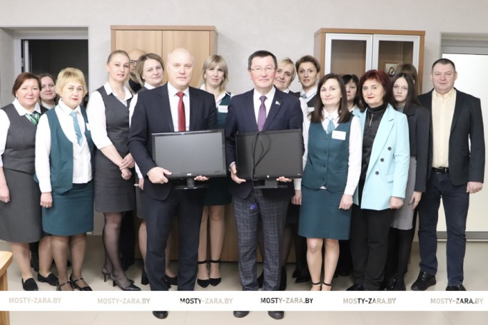 Добрая инициатива. ЦБУ №415 г. Мосты оказал безвозмездную спонсорскую помощь учреждению образования