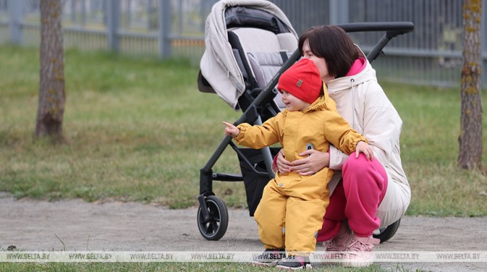 Замуж - в 27, через год - ребенок. Белстат опубликовал портрет среднестатистической белоруски